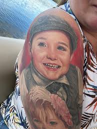 Half a leg sleeve of the twins