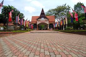 Туристическое агентство, заповедник, туризм, отдых 1.81 км. Taman Mini Malaysia Tarikan Pelancong Ke Melaka Tempat Menarik