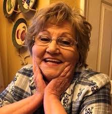 Suzanne Heaton's Instagram, Twitter & Facebook