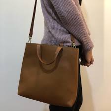 Flat bottom provides upright structure. Madewell Bags Madewell Ziptop Transport Crossbody Poshmark