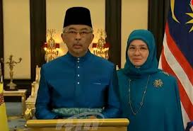 Hari raya aidiladha atau juga disebut hari raya korban dan hari raya haji merupakan perayaan agama yang disambut oleh seluruh umat islam di dunia. Best Fbkl King And Queen Hope Muslims In Malaysia Will Continue To Be Resilient Patient And Grateful To Be Given Good Health And Strength To Celebrate Hari Raya Aidiladha Moderately