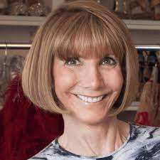 Janine Paddock's Instagram, Twitter & Facebook