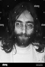 Photo john lennon Black and White Stock Photos & Images
