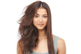 Con i capelli particolarmente crespi l'ideale è un taglio medio corto, leggermente sfilato, da tenere sempre sotto controllo con spuntatine regolari, evitando . Come Tenere Sotto Controllo I Capelli Crespi