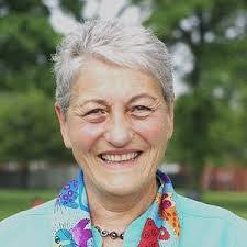 Heather Ferry's Instagram, Twitter & Facebook