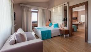 Apartment domus loulou near train station to 5 terre in la spezia. What Is An Adjoining Hotel Room