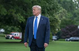 Pastor david platt of mclean bible church in vienna, va., prays for president donald trump who made a brief unannounced visit on sunday june 1, 2019. Donald Trump Visits Virginia Church Unannounced To Pray For The Victims Of Mass Shooting