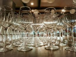 Top 10 Ways to Maintain Crystal Wine Glasses – VivaDivaWines