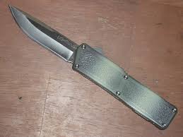 Lightning Camo Handle D A Otf Automatic Knife