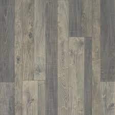 Quickstep Studio Spill Repel Flatiron Oak 7 48 In W X 47 24 In L Water Resistant Embossed Wood Plank Laminate Flooring 19 63 Sq Ft Lowes Com Laminate Flooring Flooring Wood Planks