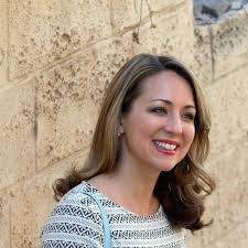 Erin Gould's Instagram, Twitter & Facebook