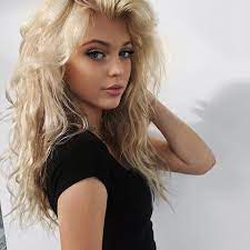 Letting My Lion Mane Do Its Thang Happy Thanksgiving To All My American Angels Or Any Other Angel Who S Givin Thanks Long Hair Styles Hair Styles Fluffy Hair