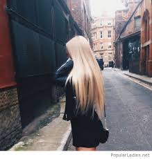 Dear long hair lovers worldwide, the aim of the group is to bring very long hair back to life by showing that it still exists and that there are women who are proud to wear it. Blonde Hair Extremely Long Blonde Hair