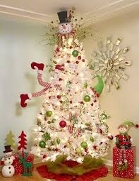 After placing a tree, your next part is a decoration of it. 30 Gorgeous Christmas Tree Decorating Ideas You Should Try This Year
