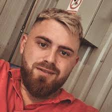 Glume proaste. Nu ne asumăm drepturi de autor asupra lor. Pentru mai multe  comentarii amuzante, vă aștepăm în grupul nostru!