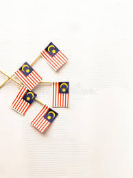 بنديرا مليسيا‎‎) atau nama rasminya jalur gemilang (jawi: Set Of Toothpick With A Small Paper Flag Of Malaysia Lined Up And Decorated On Isolated White Background Stock Photo Image Of Blur Group 109198050