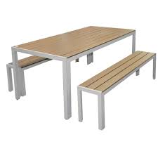 Optez pour une table de jardin en bois pour un mobilier au caractère bien trempé ou encore en des ensembles table et chaise de jardin sont en outre disponibles à la vente, toujours au meilleur prix ! Banc Et Table De Jardin