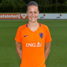 Recordinternational sherida spitse over haar gezin in #emmen de oranjeleeuwinnen en afc ajax, #scangelslo lees hier haar verhaal: Sherida Spitse Biography Salary Earnings Net Worth Married Relationship Affair Age Height Career Family Lesbian Girlfriend