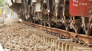 Ketika kereta melintas, senyum roda kereta api harus selalu dalam keadaan prima karena langsung bersentuhan dengan rel dan kemudian berdasarkan penggunaannya roda kereta api terbagi menjadi 3 jenis: Bogie Roda Wesel Rel Kereta Api Dalam Satu Video Youtube