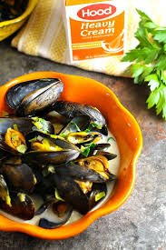 Steamed Mussels With Cream Sauce And Leeks Recipe Steamed Mussels Mussels Cream Sauce