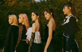 Their name is a play on their dual concept of red and velvet; the red half is their brighter and bubblier side. Red Velvet Share Gothic Video For Psycho And Release New Ep