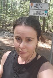 Check my profile pic and guess my age If u get it right i will give u talk  time for free..the winner will be announced tomorrow