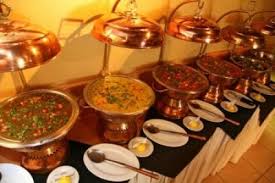 Indian Buffet Tips For Beginners Wedding Food Menu Indian Wedding Food Indian Catering
