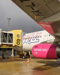 Wizz air anunţă astăzi începerea operaţiunilor sale de pe aeroportul internaţional din atena. Wizz Air Mihai Jurca