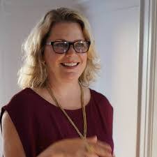 Karen Kienzle's Instagram, Twitter & Facebook