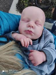 I am a reborn doll artist of 3 years! And a silicone artist for 2 months  Hope this counts as art! Not real!!