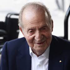 Javier Conde, el gran apoyo al lado de Estrella Morente tras su delicada  operación de urgencia