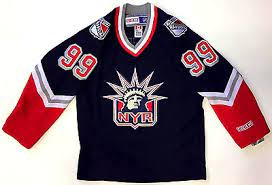 New listing 1990s logo 7 wayne gretzky men liberty new york rangers hockey jersey sz xl. Should The New York Rangers Bring Back The Statue Of Liberty Jersey Quora