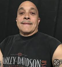 Hello my name is Robert Mckinney and I live Missouri