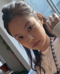 The First Kpop Female Idol Going On The Encore Stage With Bare Face Jennie Blackpink S Real Visual Caught Attention K Bare Face Blackpink Blackpink Jennie