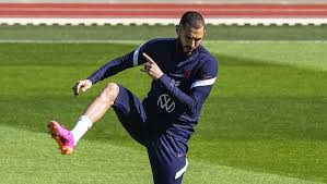 Welcome to the official facebook page of karim benzema. Benzema Y Mbappe Ya Se Entienden