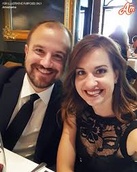 Boss asks employee to pay for luxury lunch as a test of loyalty