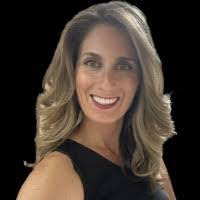 Jenny Czech's Instagram, Twitter & Facebook