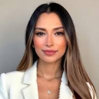 Amy Kenzie's Instagram, Twitter & Facebook