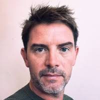 900+ profils pour “James”