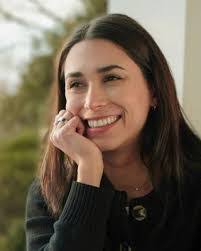 Erin Miller's Instagram, Twitter & Facebook