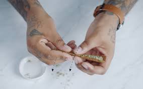 Get a sense of what factors guide your life by taking a closer look at your thumb. How To Roll A Perfect Blunt A Step By Step Guide Leafly