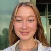 Kelly Isbell's Instagram, Twitter & Facebook