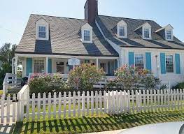 A Cottage By The Beach For Book Lovers Hooked On Houses Cottage Beach Haven Cozy Cottage