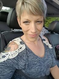 Lori Finkle's Instagram, Twitter & Facebook