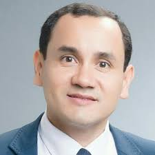 Luis Cedeño (@lc_cedenola)