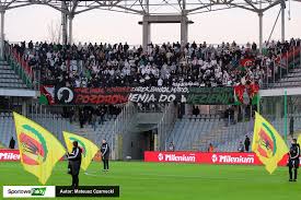 Korona kielce udanie rozpoczęła nowy sezon, wygrywając w 1. Kibice Podczas Meczu Korona Kielce Legia Warszawa Galeria Wp Sportowefakty