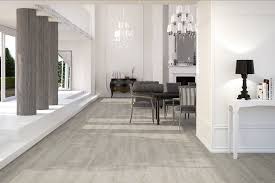 Er wird meist gebaut, wenn man eine betonwand abreißen will ohne die felder als 'draußen' zu markieren. Epingle Sur Carreaux