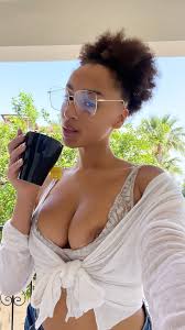 Join Naomi-Berlin Live Sex Chat - Profiles, Reviews, & Porn