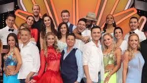 In 2004, she changed her partner and teamed up with the canadian dancer vadim garbuzov, with whom she reached the final of the wdsf. Let S Dance Star Kathrin Menzinger Trennung Auf Zeit Von Ihrem Freund Sie Weiss Nicht Wann Sie Ihn Wiedersehen Wird Bunte De