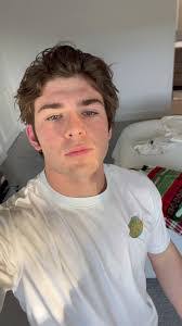 Grady Eldridge's Instagram, Twitter & Facebook